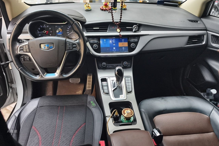 GEELY Emgrand GS 2017 car image #11