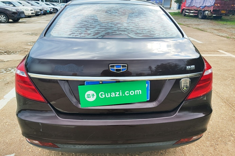 GEELY Emgrand 2017 car image #6