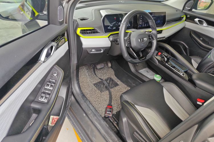 GEELY Coolray 2023 imagen de coche #12