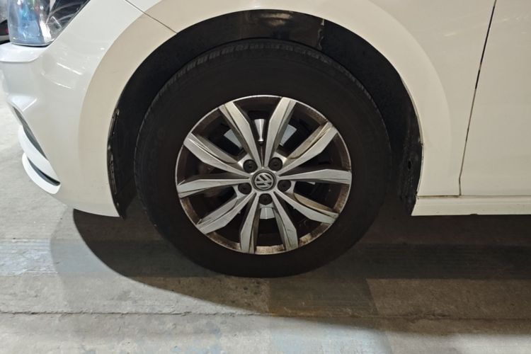 Volkswagen Polo 2020 car image #9