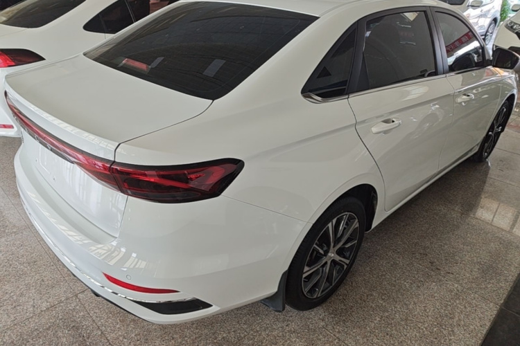GEELY Emgrand 2022 car image #7