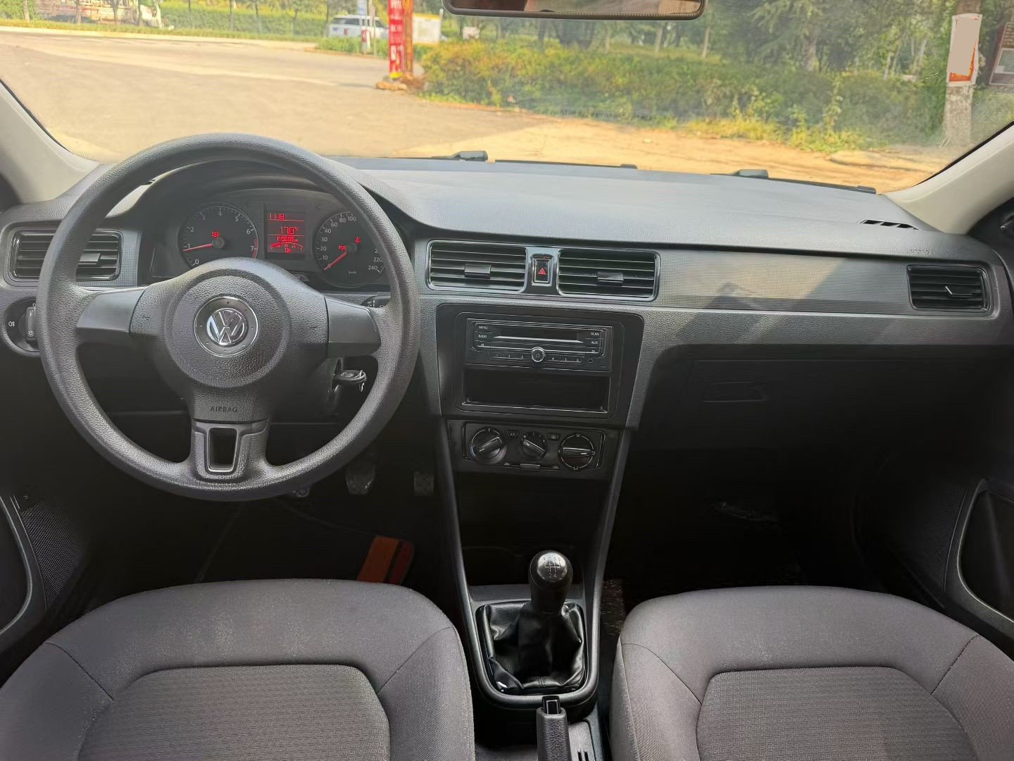Volkswagen Santana 2015 #9 Volkswagen Santana 2015 car image #9