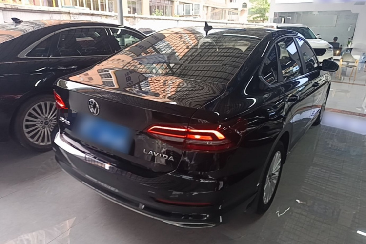 Volkswagen Lavida 2021 car image #5