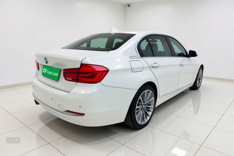 BMW 3 Series 2019 car image #7
