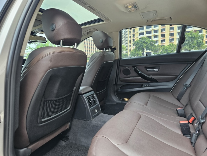 BMW 3 Series 2017 #5 BMW 3 Series 2017 car image #5