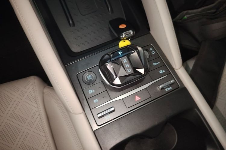 BYD YuanUP 2024 #14 BYD YuanUP 2024 car image #14