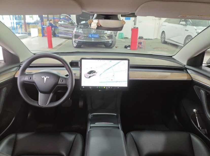 Tesla Model 3 2021 #4 Tesla Model 3 2021 car image #4