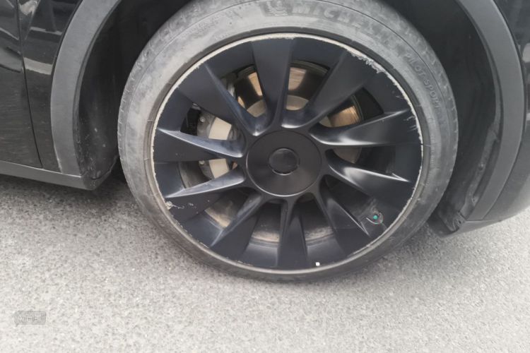 Tesla Model Y 2022 #9 Tesla Model Y 2022 immagine di auto #9