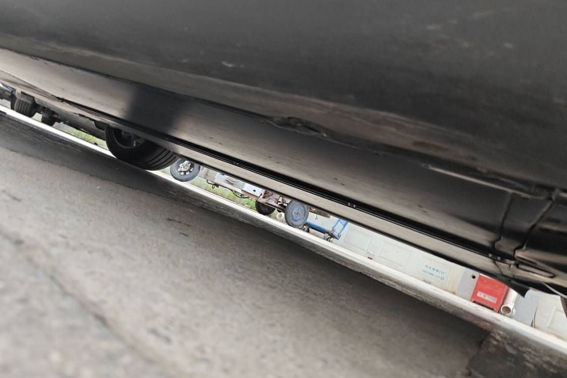 Tesla Model Y 2024 car image #18
