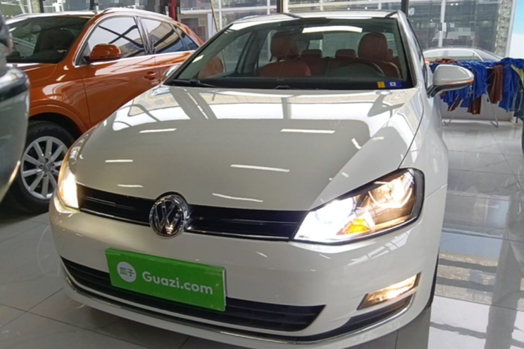 Volkswagen Golf 2016 car image #3