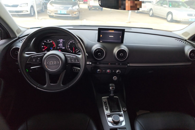 Audi A3 2020 immagine di auto #10