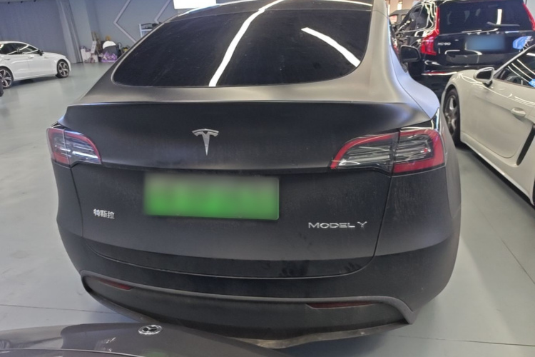 Tesla Model Y 2023 #6 Tesla Model Y 2023 immagine di auto #6