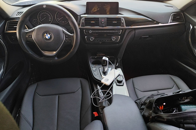 BMW 3 Series 2017 #11 BMW 3 Series 2017 car image #11