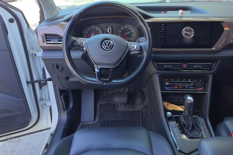 Volkswagen Tharu 2021 image de voiture #12