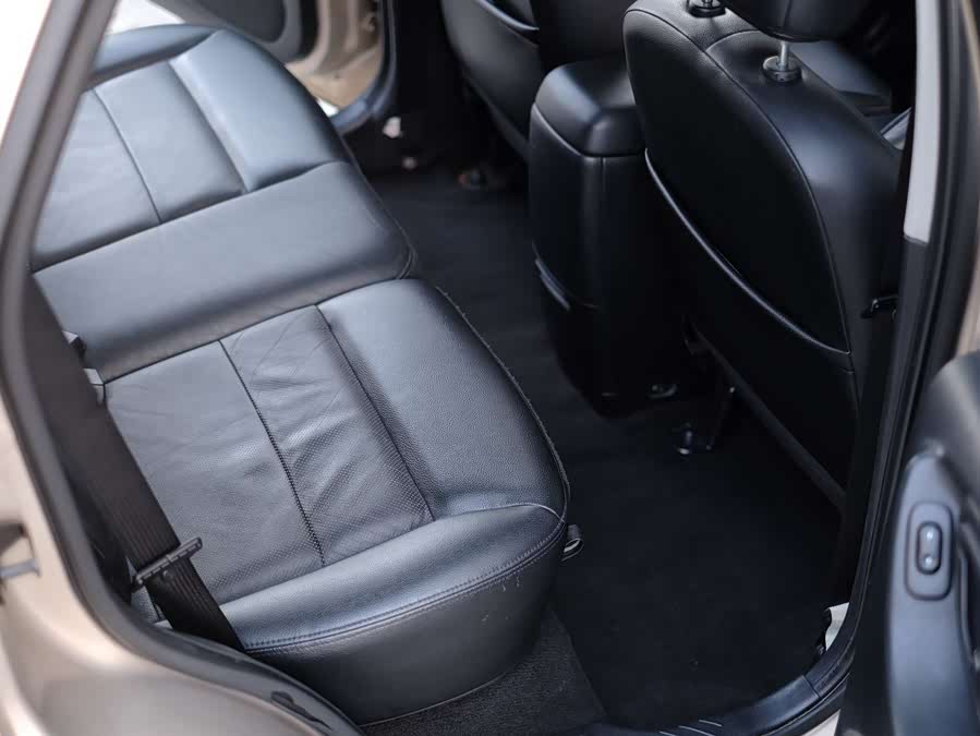 Ford Escape (Imported) 2007 immagine di auto #41