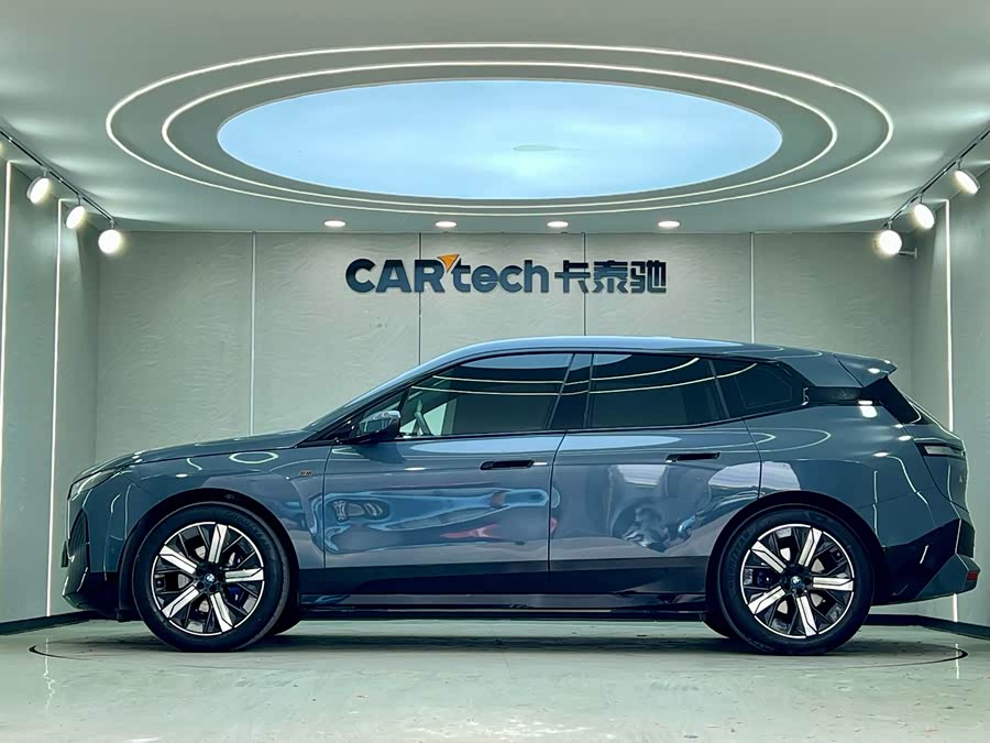 BMW iX M60 2023 car image #41