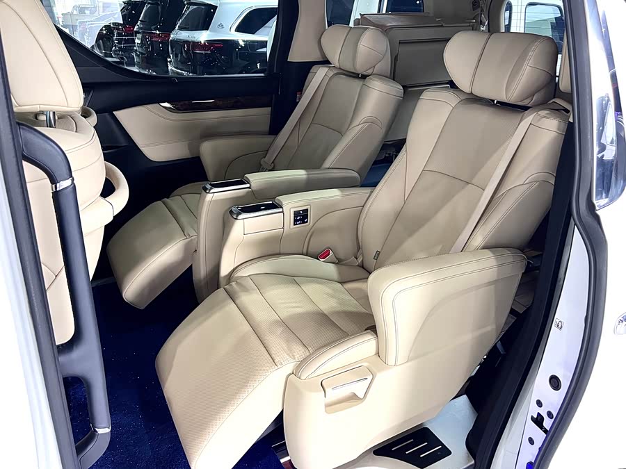 Toyota Alphard 2022 #41 Toyota Alphard 2022 car image #41