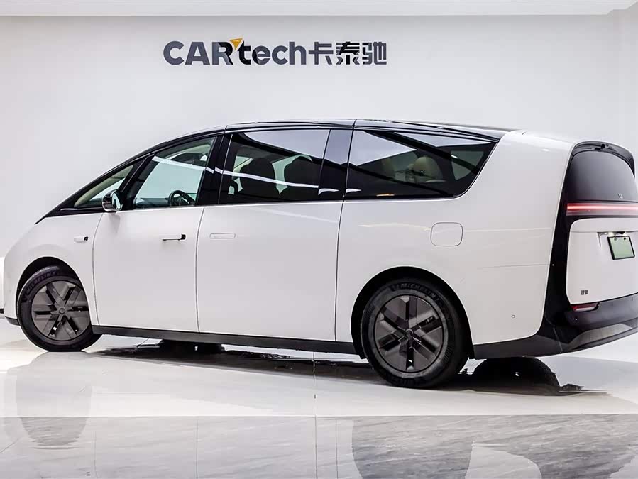 理想汽车 理想MEGA 2024 汽车图片 #41