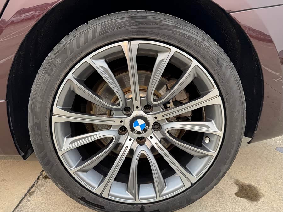 BMW 5 Series GT 2016 #41 BMW 5 Series GT 2016 immagine di auto #41
