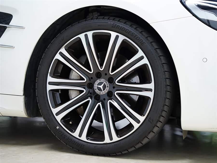 Mercedes-Benz SL Class 2017 car image #41