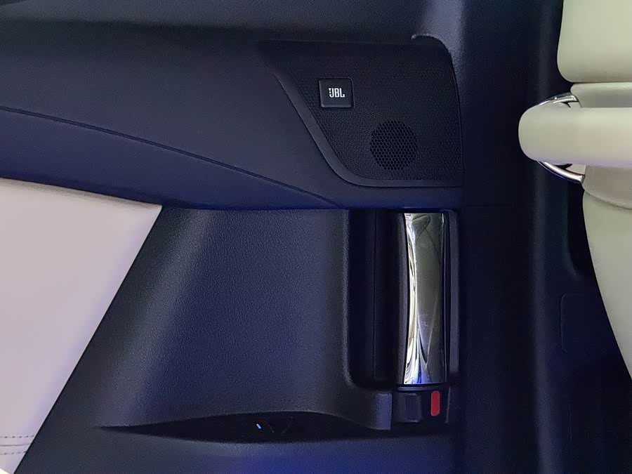 Toyota Vellfire 2023 car image #41