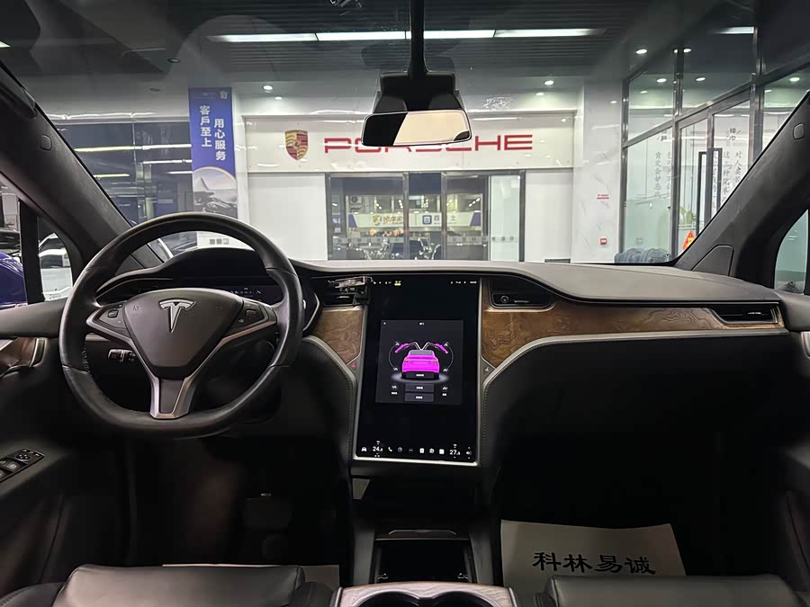 Tesla Model X 2021 #41 Tesla Model X 2021 car image #41