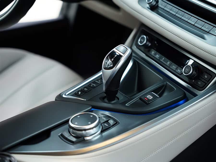 BMW i8 2016 #41 BMW i8 2016 car image #41