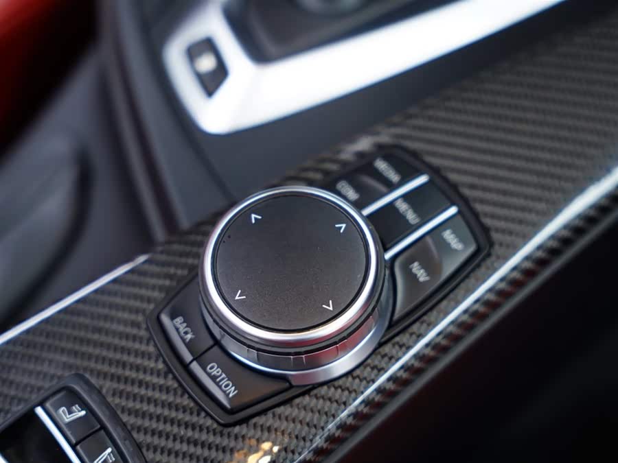 BMW M4 2018 immagine di auto #41