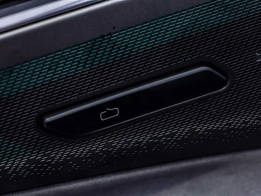 Lynk & Co 08 EM-P 2024 car image #41