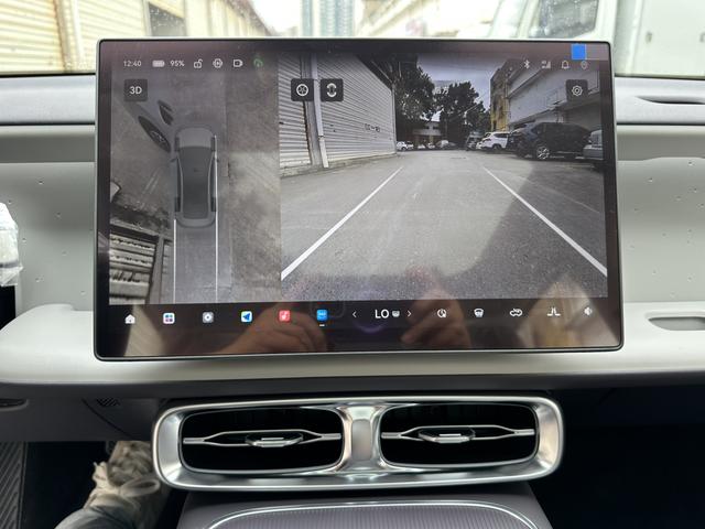 零跑汽车 零跑B01 2025 汽车图片 #41