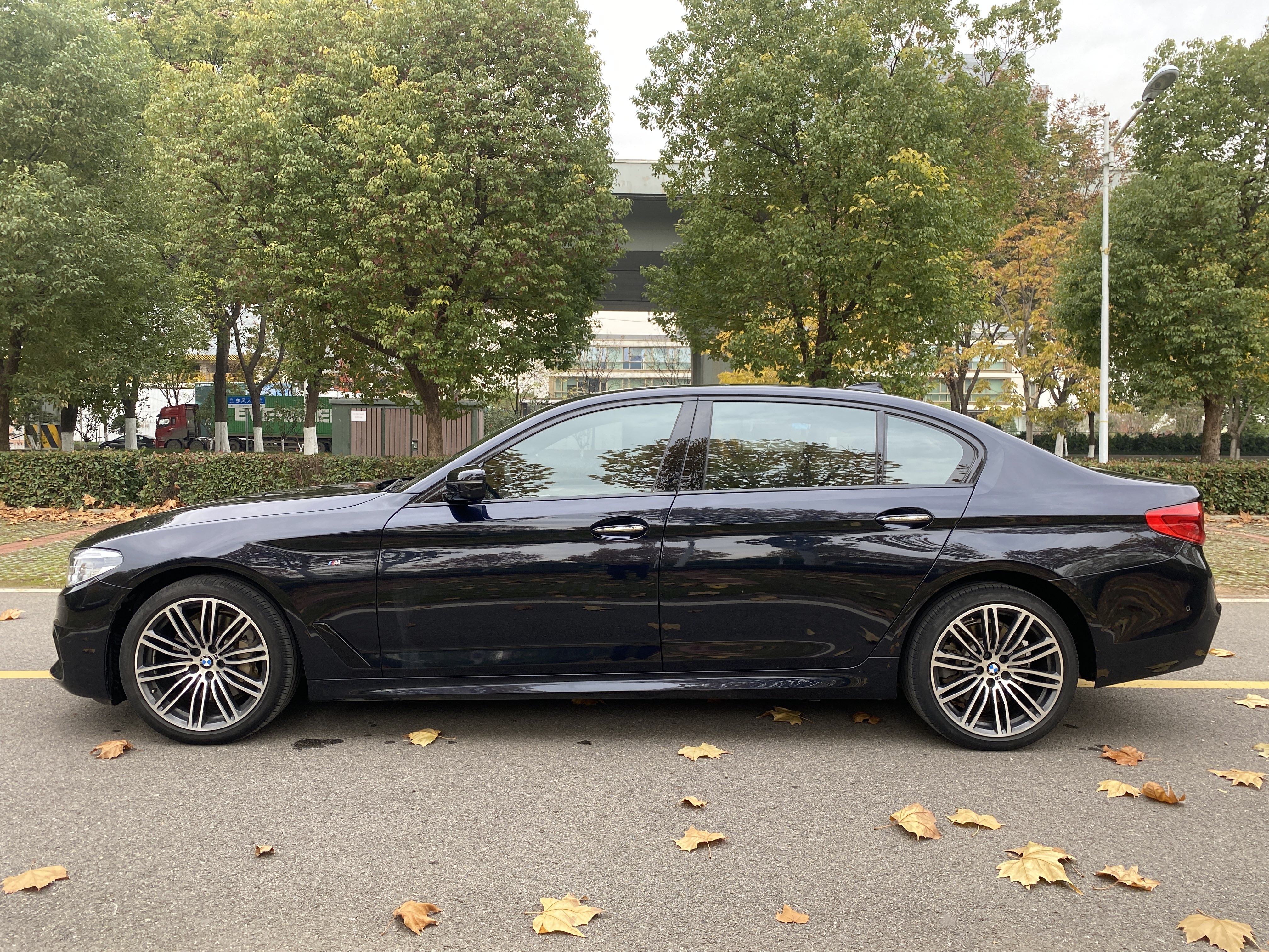 BMW 5 Series 2018 #41 BMW 5 Series 2018 car image #41