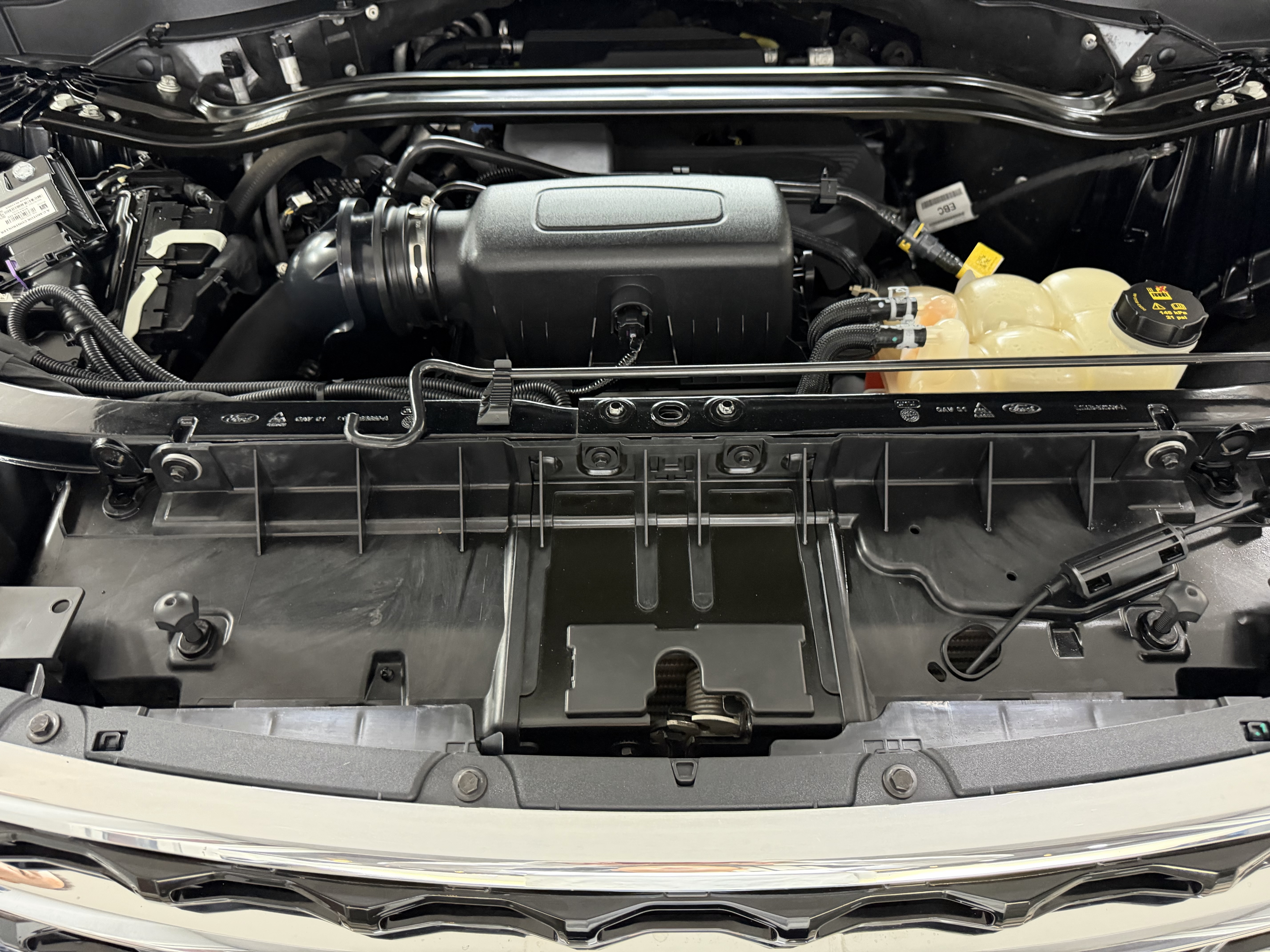 Ford Explorer 2022 car image #41