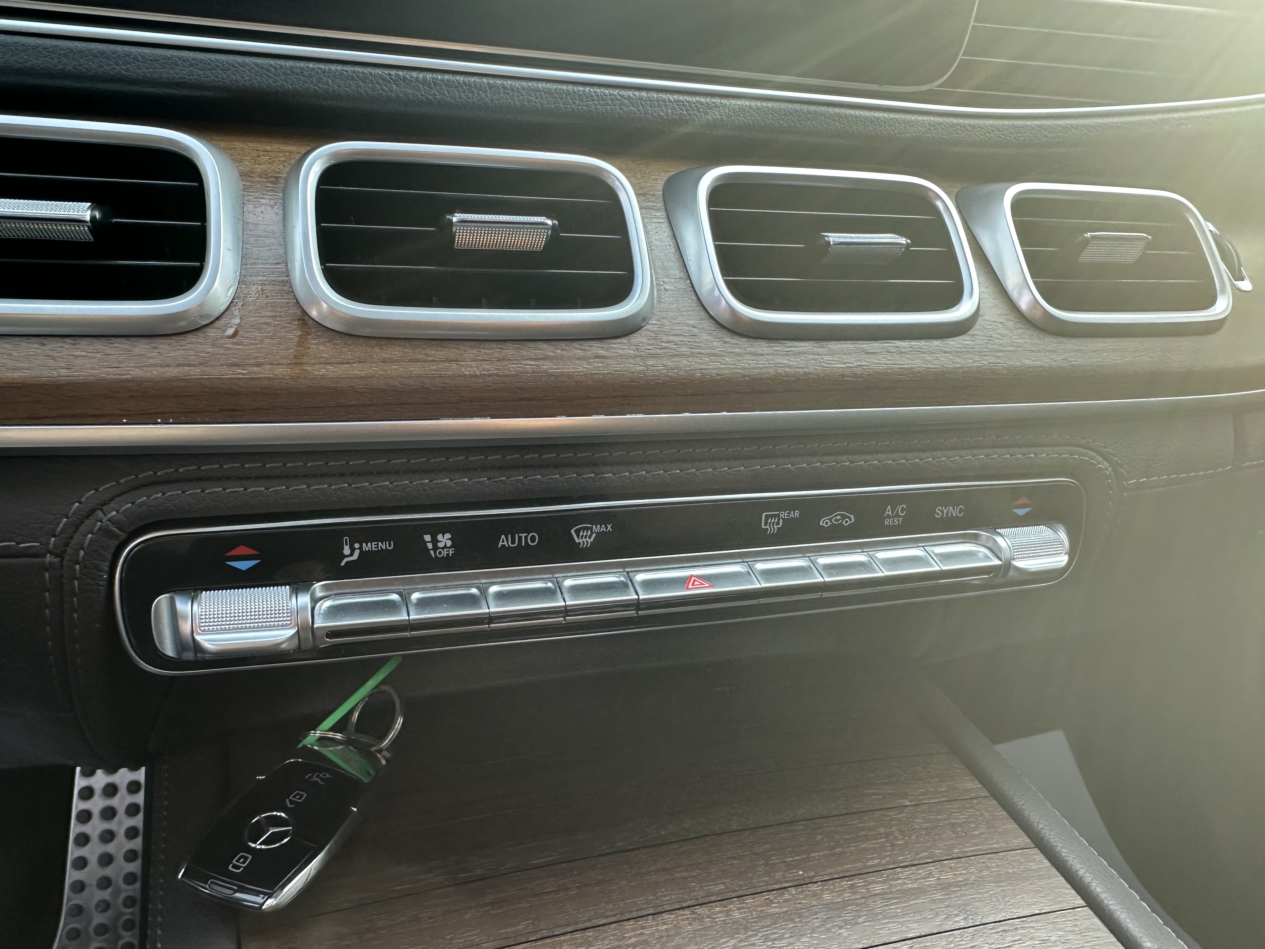 Mercedes-Benz GLS Class 2021 car image #41