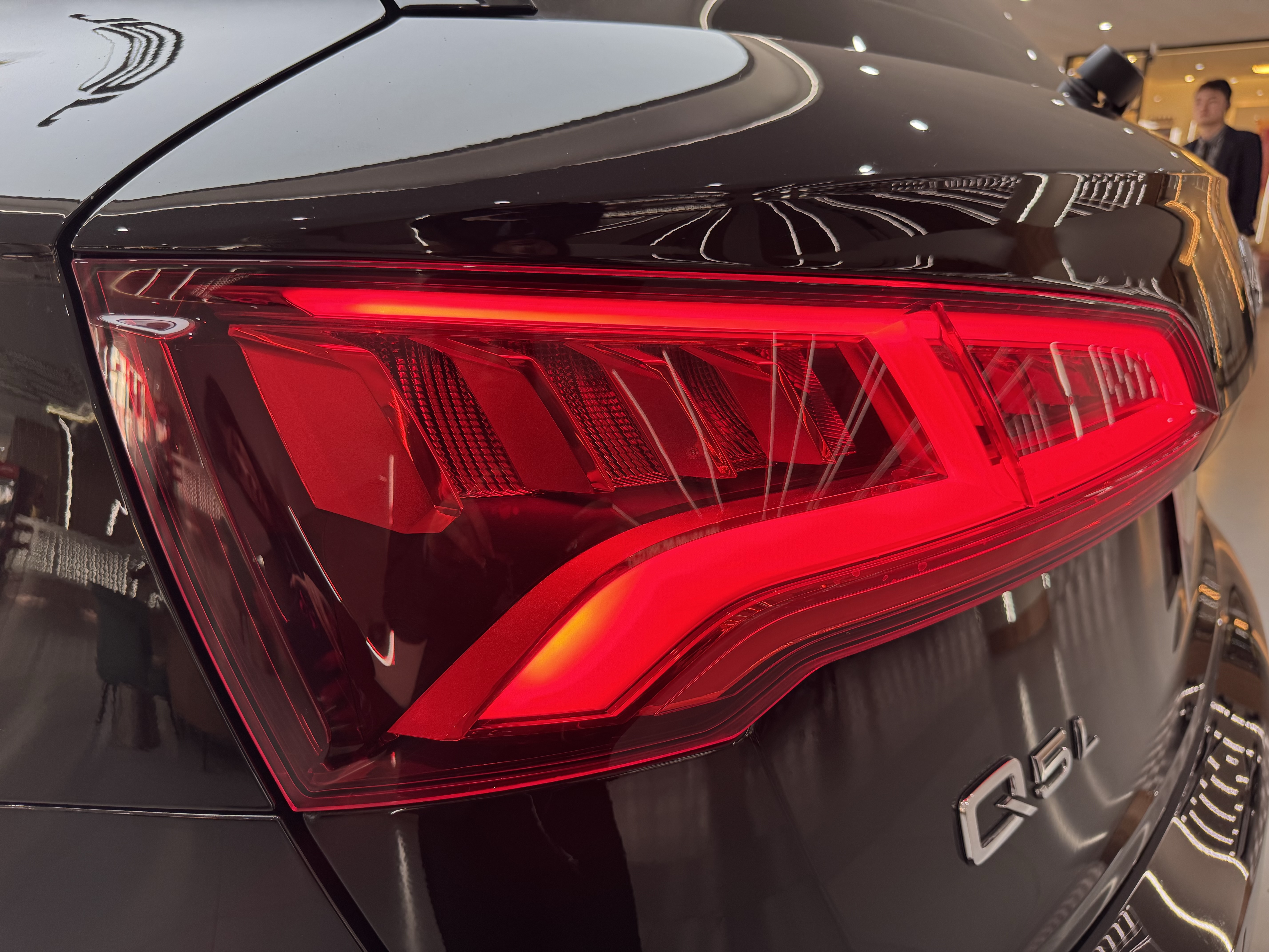 Audi Q5L 2020 صورة سيارة #41