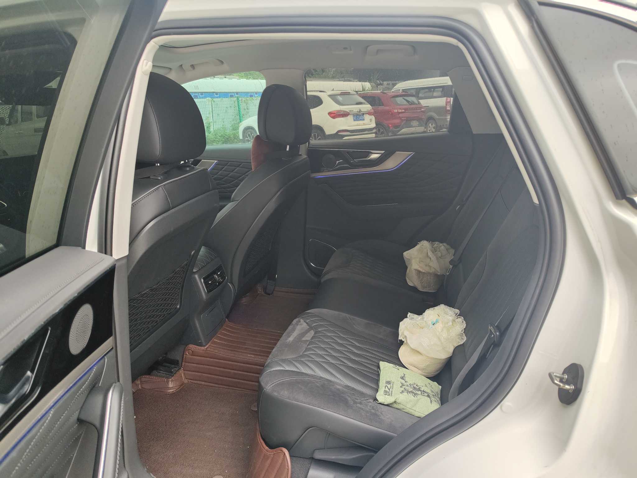 HongQi HS5 2022 #41 HongQi HS5 2022 car image #41