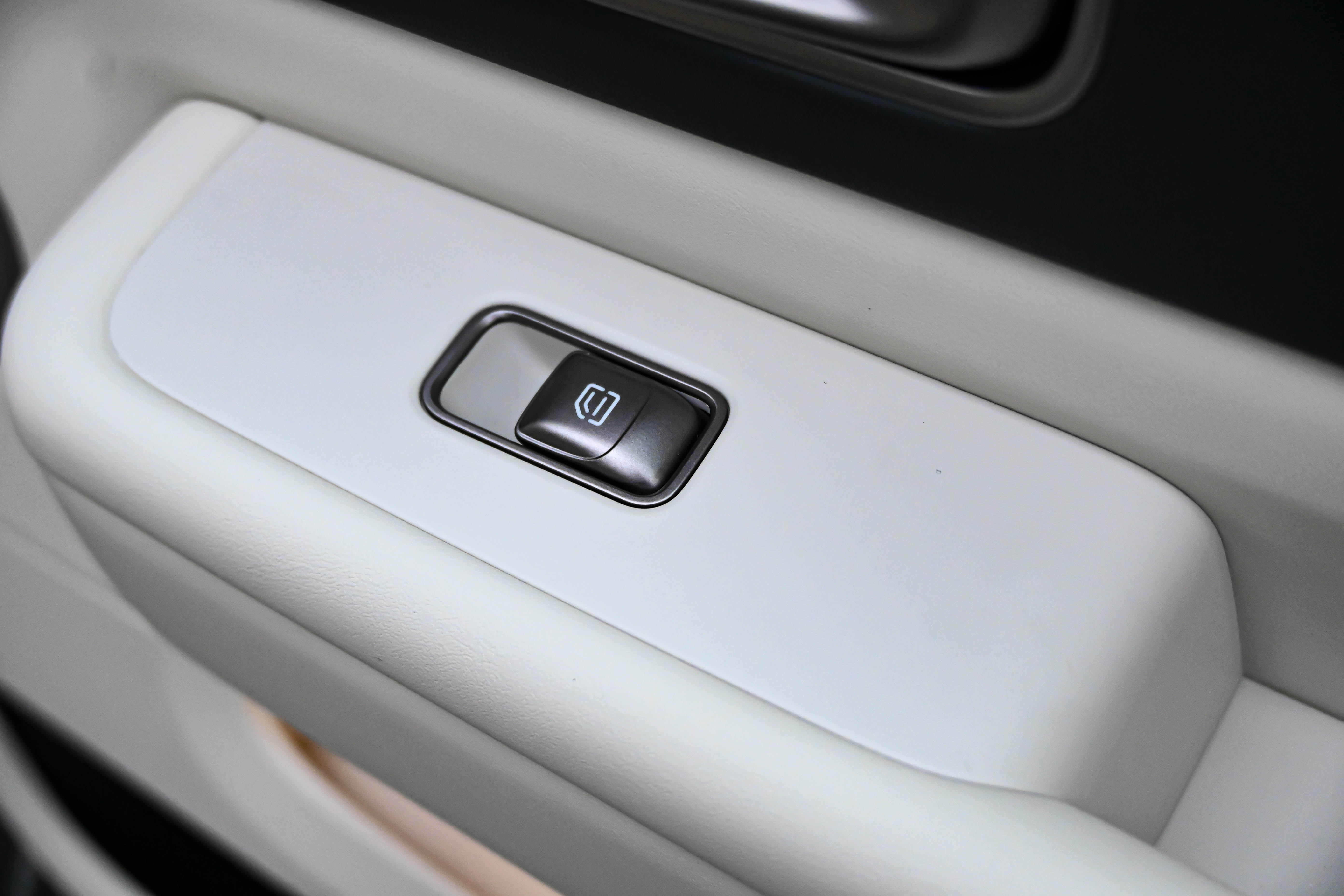 理想汽车 理想MEGA 2025 汽车图片 #41