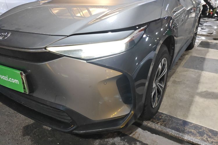 Toyota bZ4X 2023 #41 Toyota bZ4X 2023 immagine di auto #41