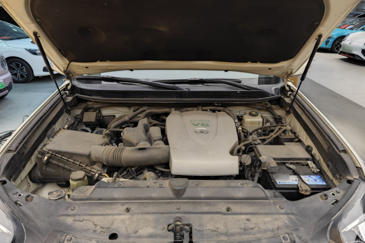 Toyota Land Cruiser Prado 2017 car image #41