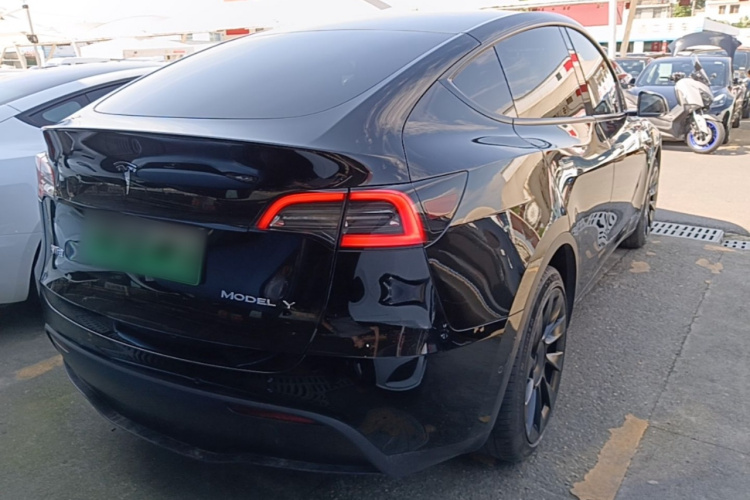 Tesla Model Y 2022 #5 Tesla Model Y 2022 immagine di auto #5