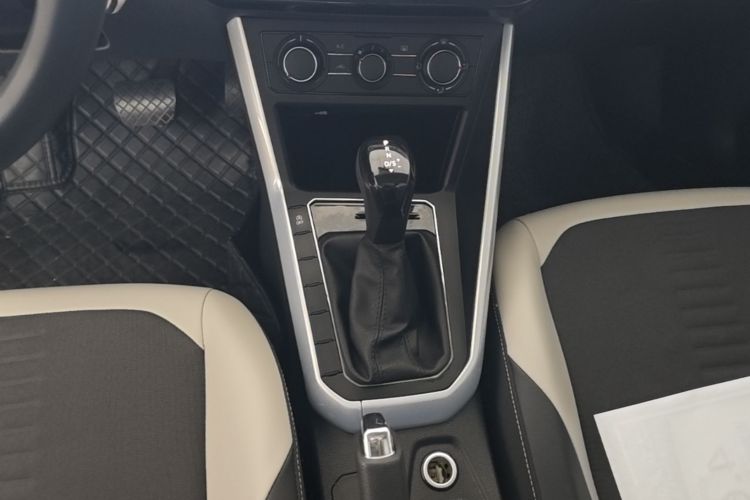 Volkswagen Polo 2020 immagine di auto #14