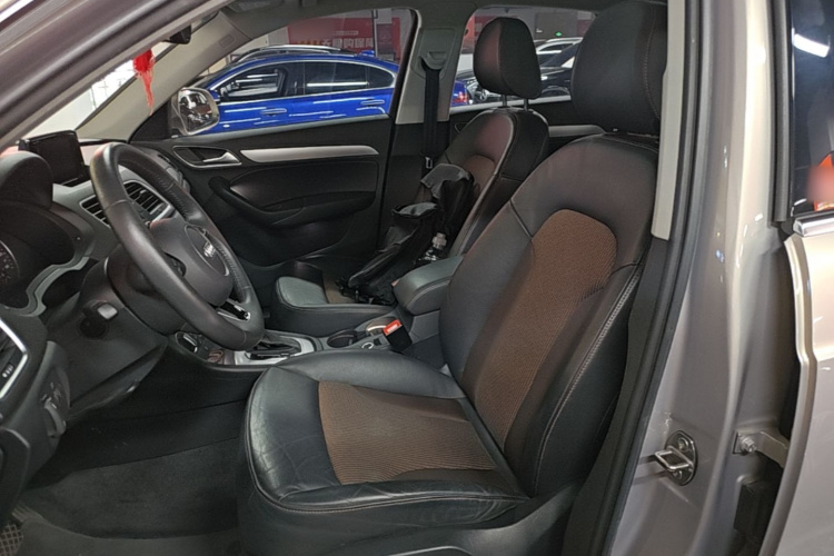 Audi Q3 2019 #15 Audi Q3 2019 car image #15