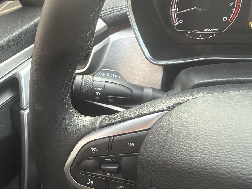 GEELY Coolray 2022 #10 GEELY Coolray 2022 car image #10