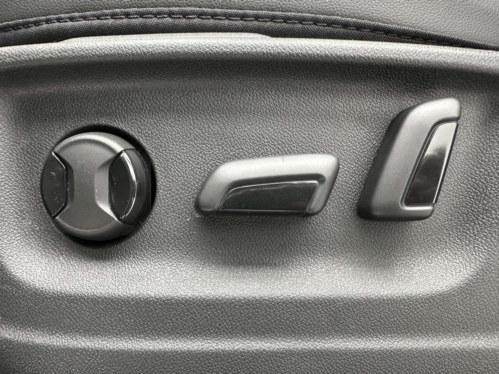 Volkswagen Tharu 2023 car image #11