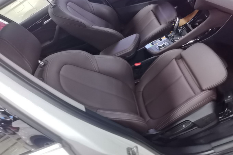 BMW X1 2020 car image #21