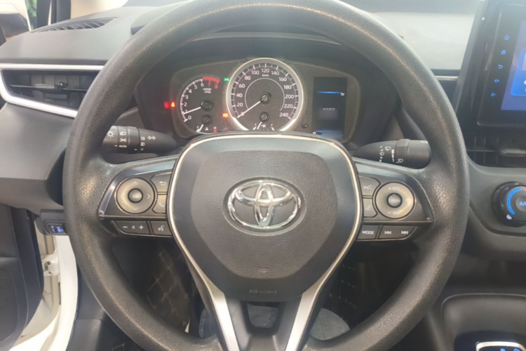 Toyota Corolla 2023 car image #11