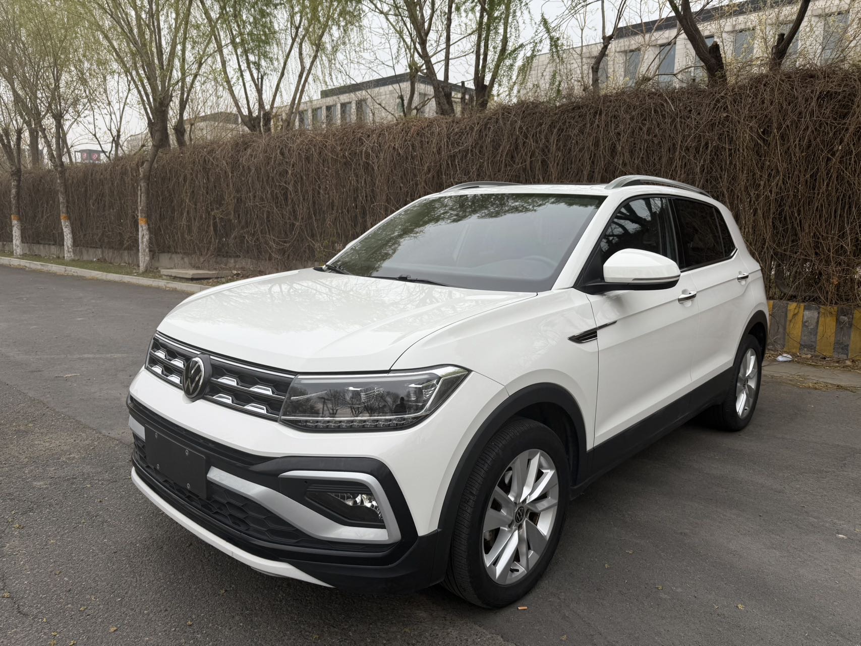 Volkswagen T-Cross 2022 car image 