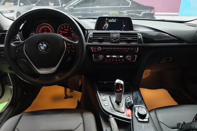 BMW 3 Series 2017 car image #11