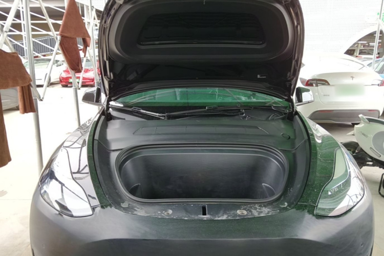 Tesla Model Y 2023 #20 Tesla Model Y 2023 car image #20