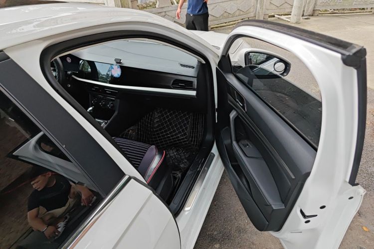 Volkswagen Lavida 2021 car image #23