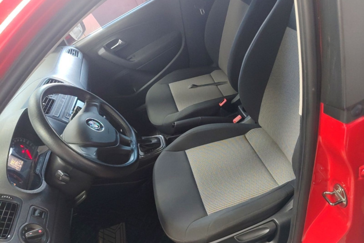 Volkswagen Polo 2018 #15 Volkswagen Polo 2018 car image #15